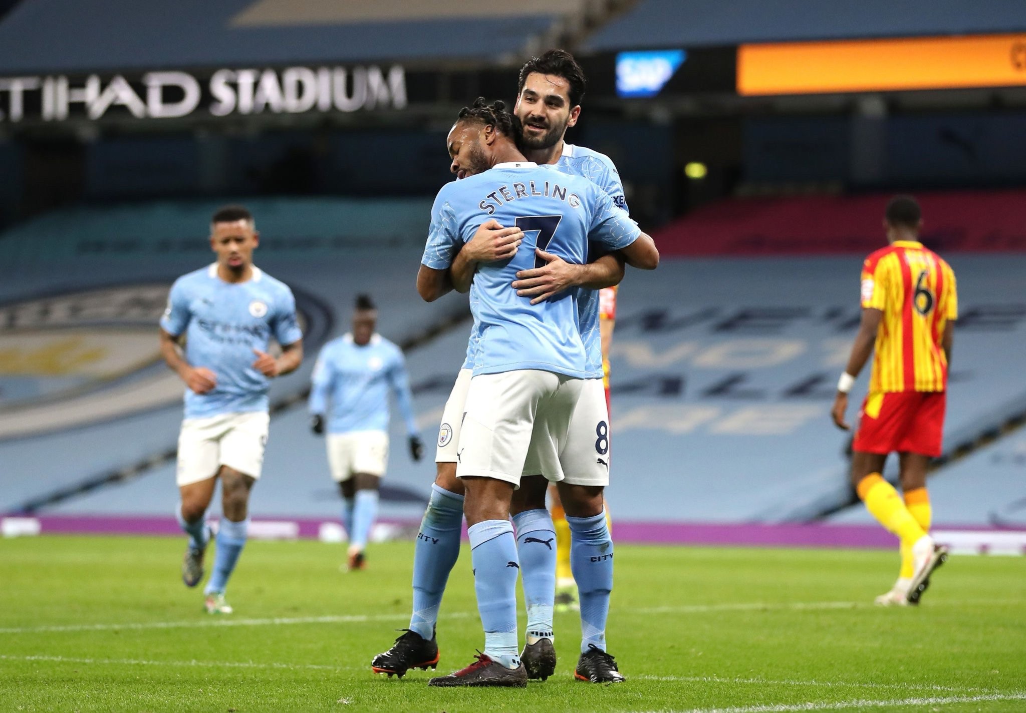 是对整个足 是对整个足